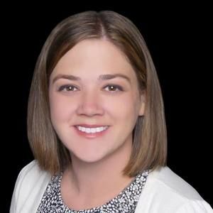 Meet your Posher, Holly